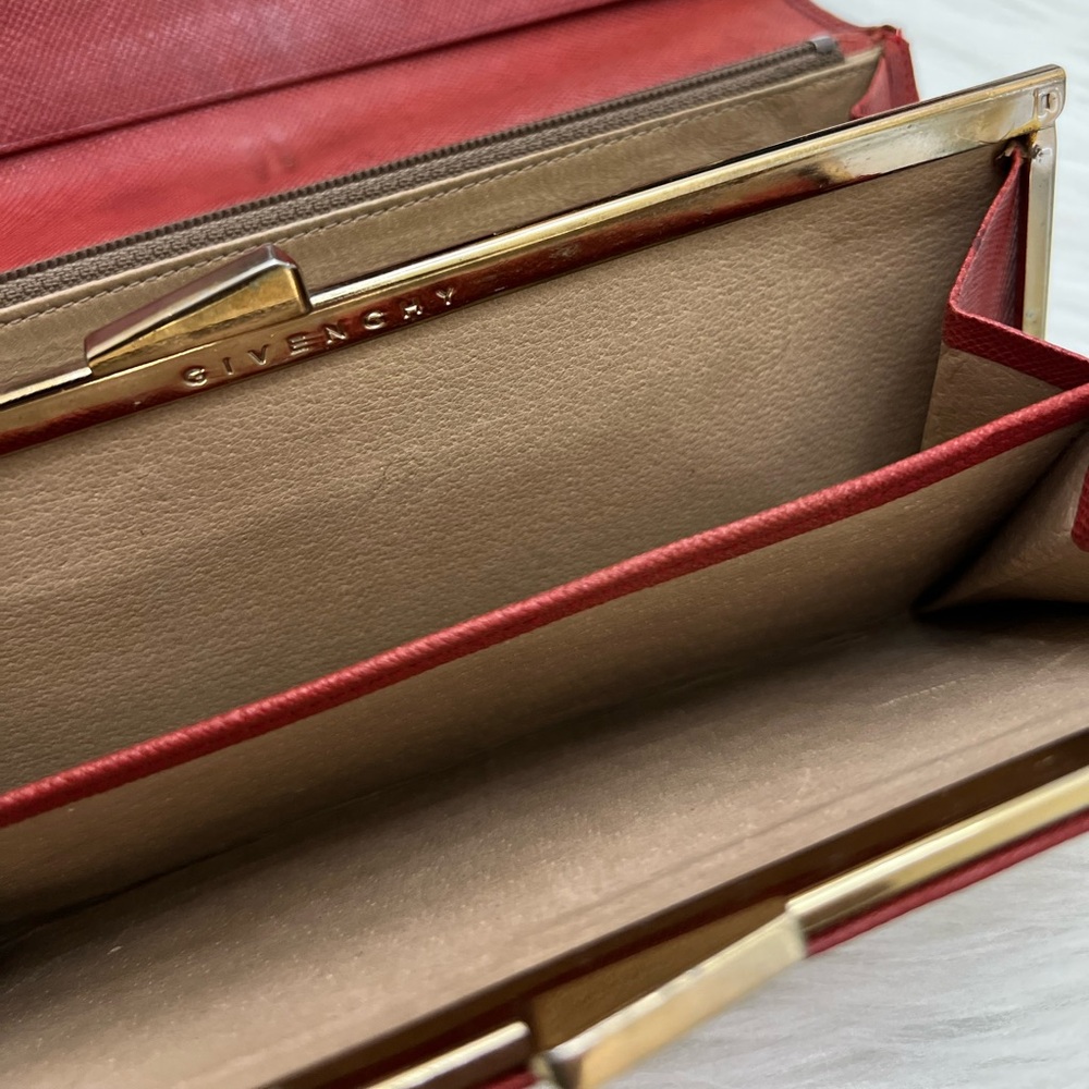 GIVENCHY - RED ORANGE ALL LEATHER LONG BIFOLD WALLET WITH GOLD PLATED CORNERS - Picture 8 of 11
